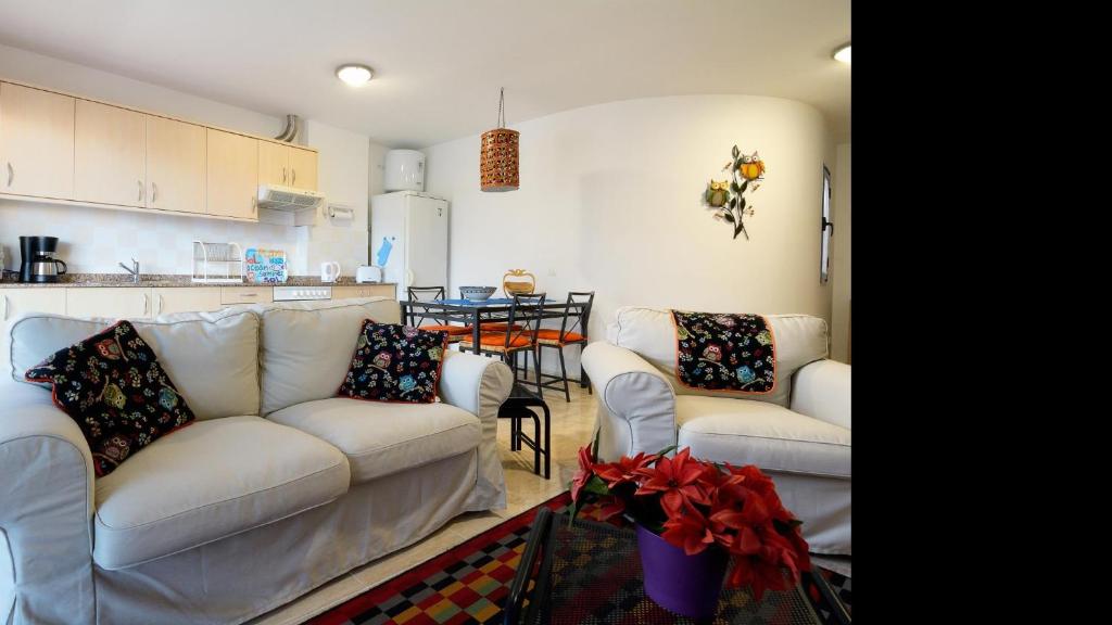 Apartment La Marina Sea Views with terrace By PVL 4
