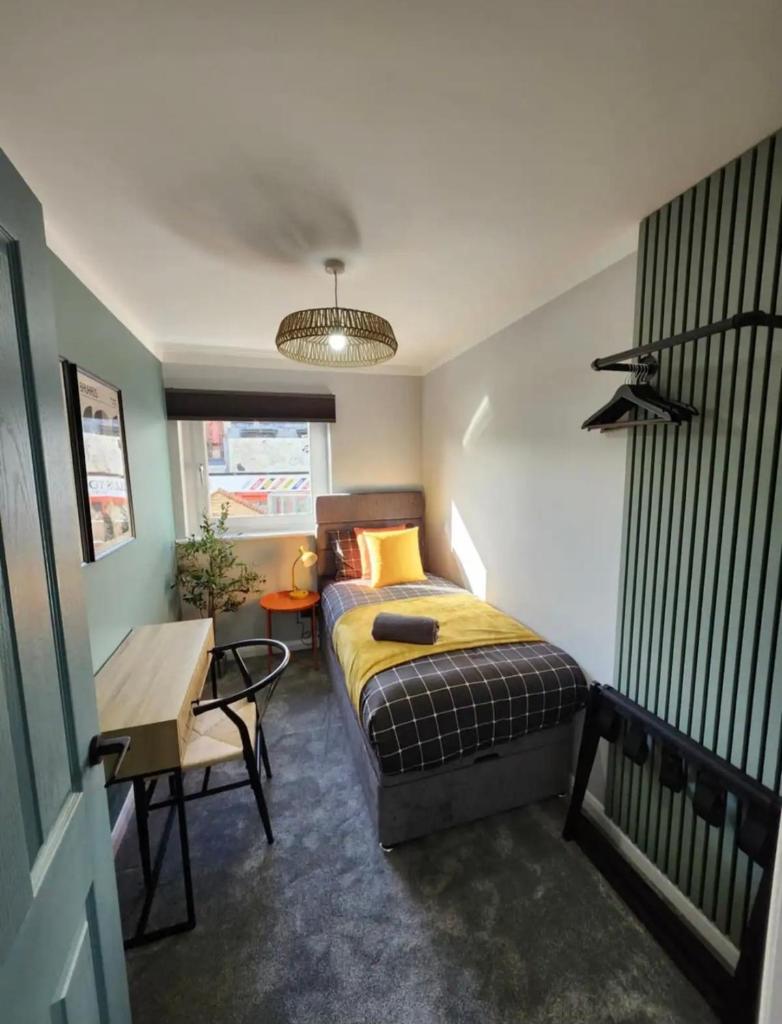 Urban 4BR house - Central-FREE parking-NO PARTY 7