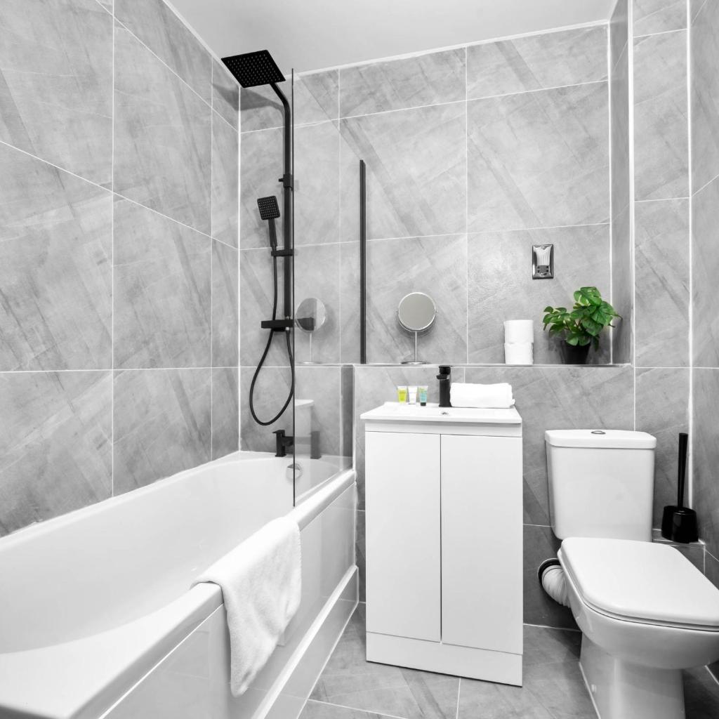 Modern 2-Bed Apartment - Jewellery Quarter - Fast Wi-Fi - Netflix 5AH 8