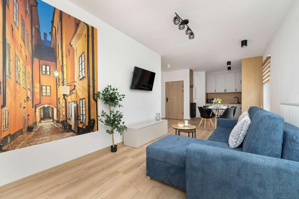 Modern Apartment with Parking and Balcony near the City Center by Noclegi Renters 6