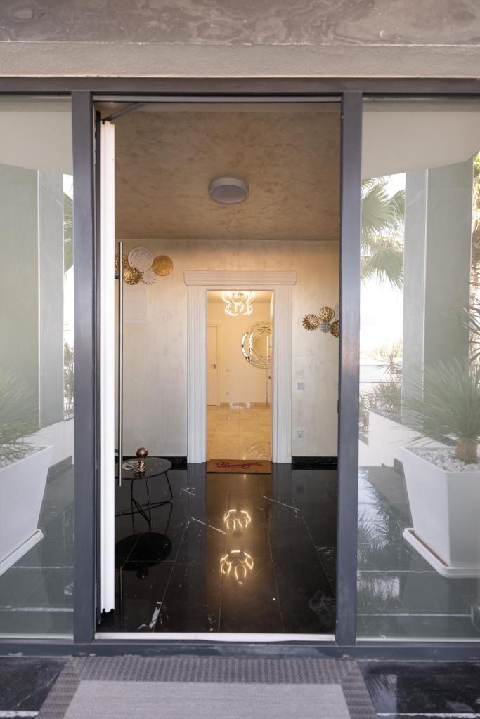 Exclusive Villa City, Beach & Golf 3