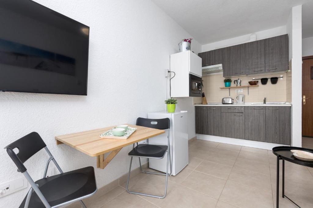 Home2Book Corralejo Main Walkway Studio 6