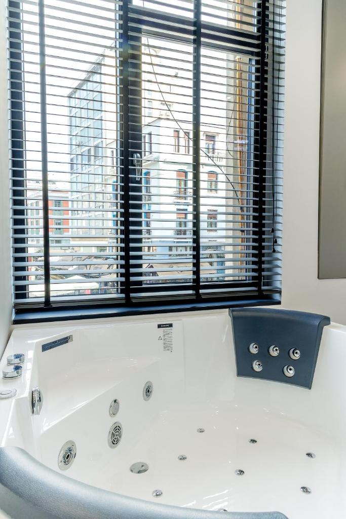 Timeless luxury suites & SPA 8