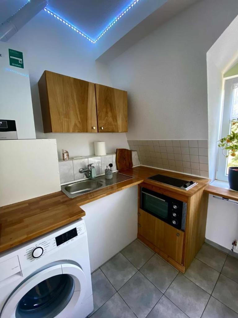 Schön gelegene und gemütliche Ferienwohnung am Weserufer 6