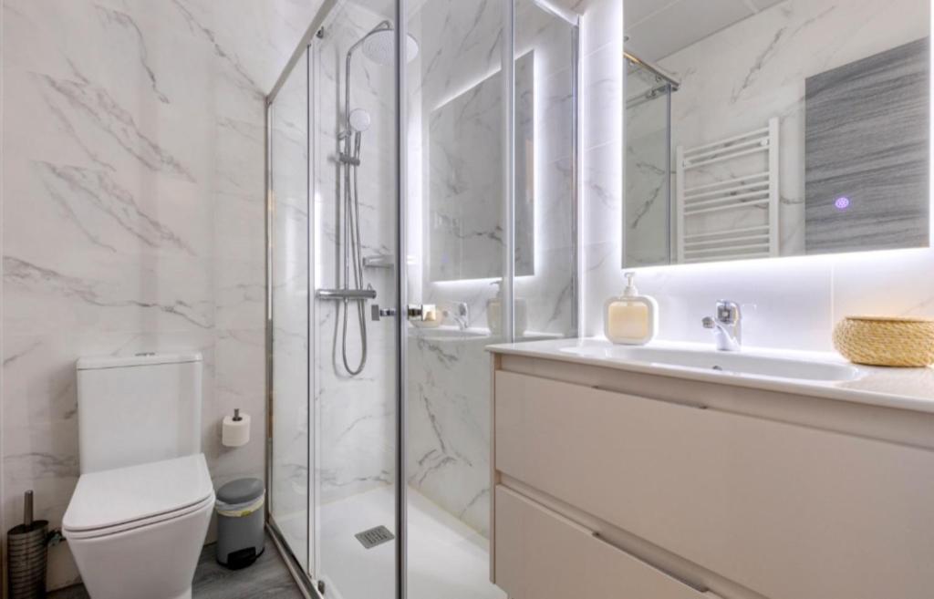 Madrid Boutique Apt 4 rooms 4 bathrooms 7