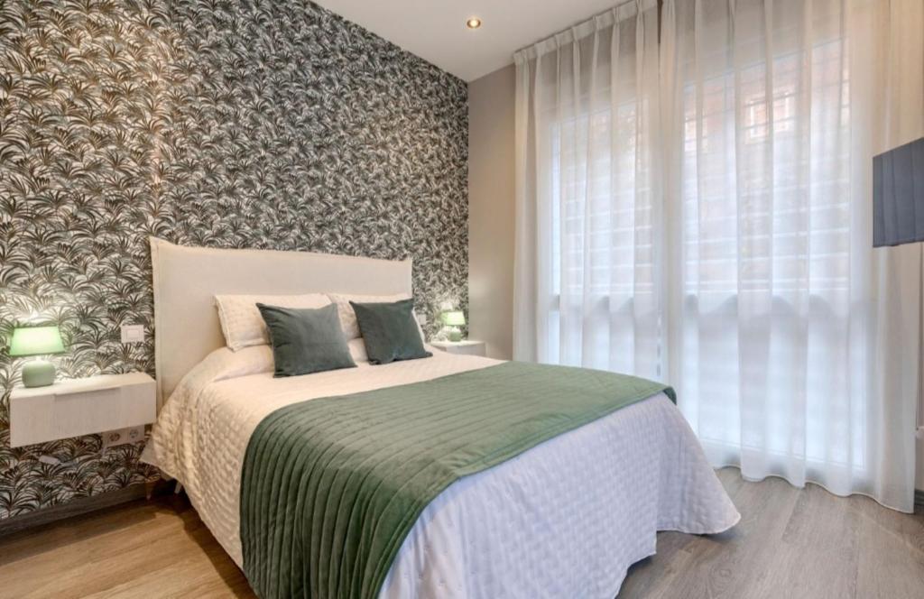Madrid Boutique Apt 4 rooms 4 bathrooms 3
