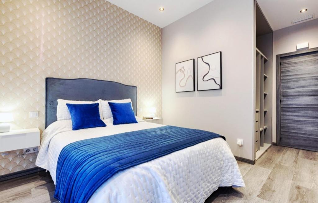Madrid Boutique Apt 4 rooms 4 bathrooms 8