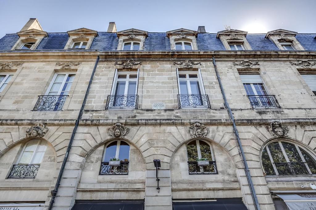 Maison Ingwë - Place Gambetta 8