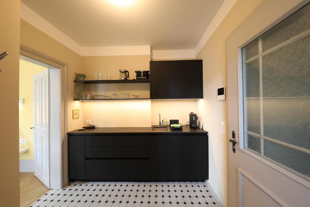 Union Lodge Berna 6