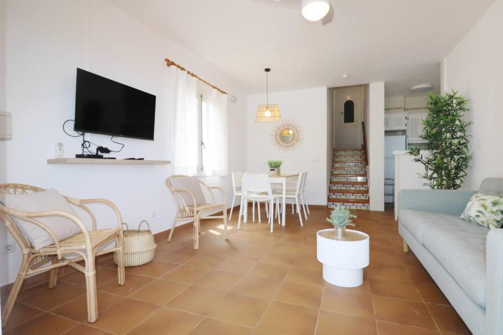 Villa Las Marinas 3, piscina y a 5 minutos del mar 6