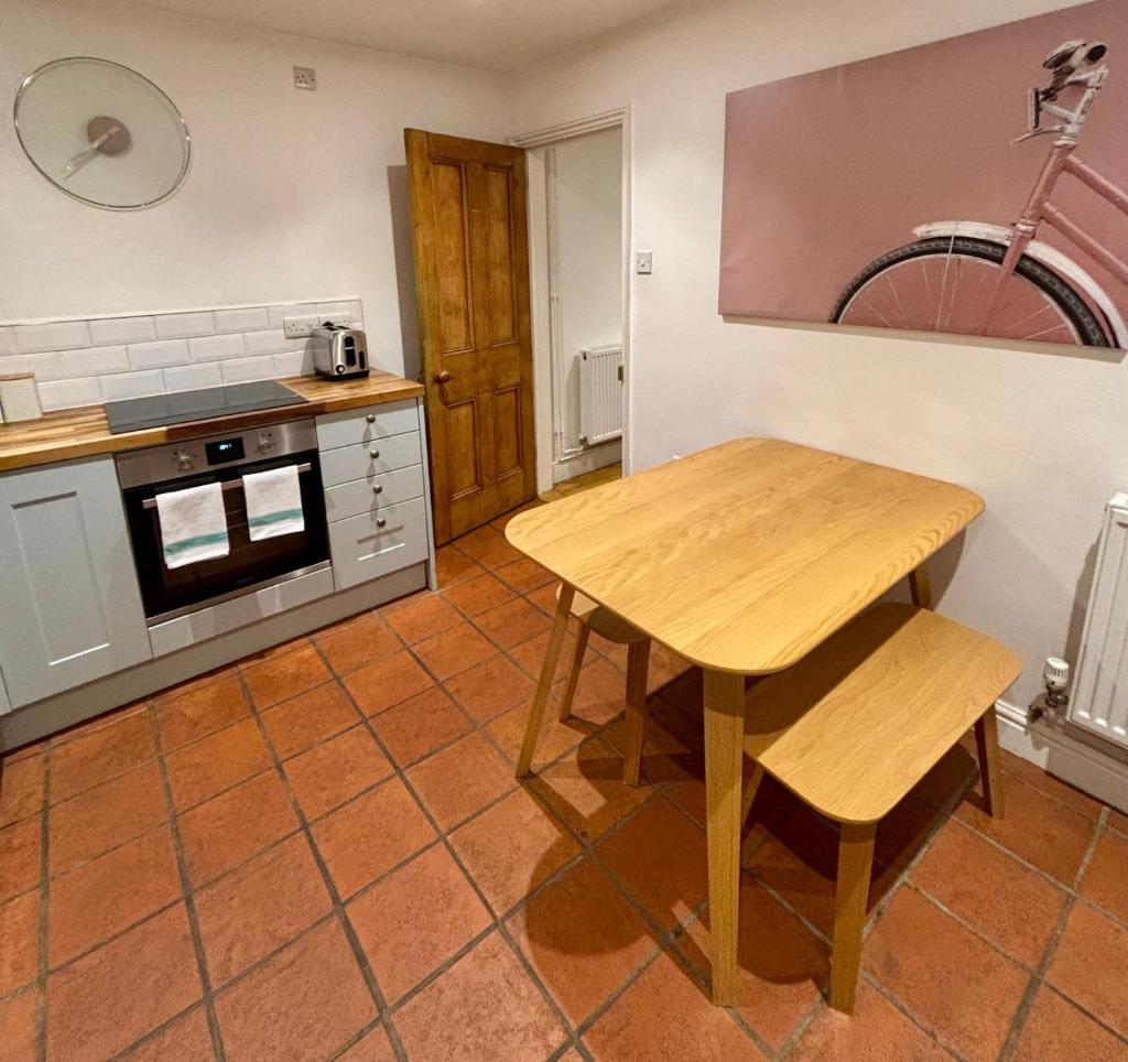 Quaint 2 bed Cottage in the Heart of Cambridge 7