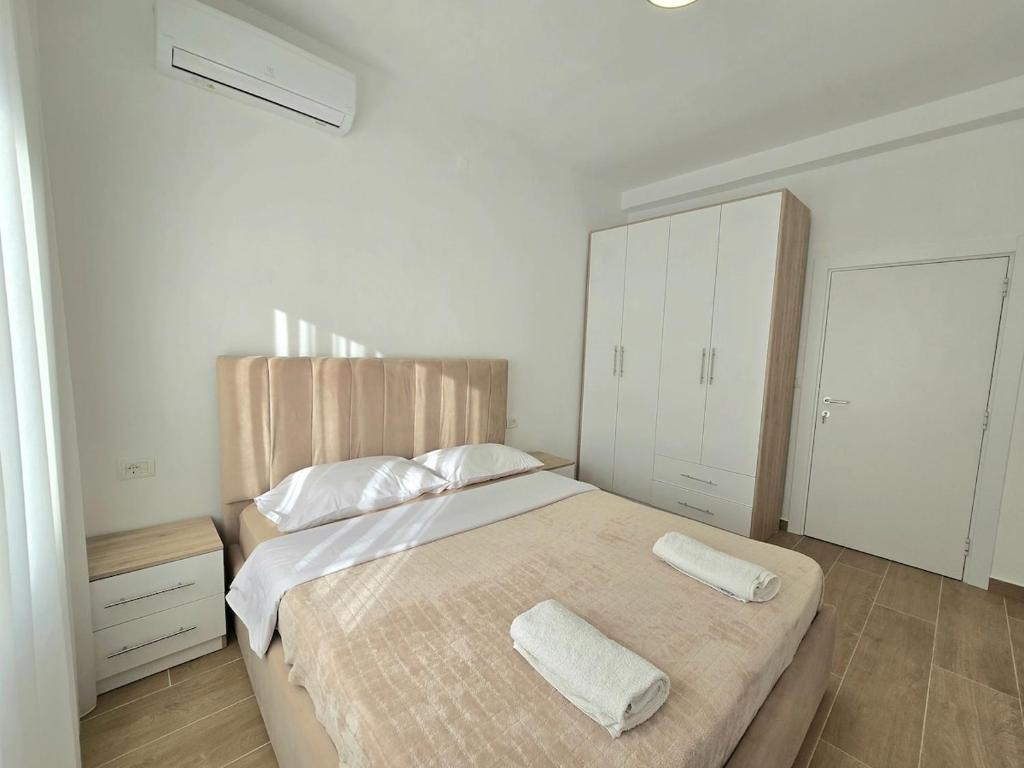 Central Comfort Apartment 8