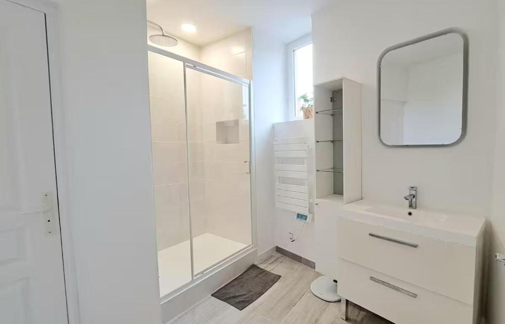 Spacieuse maison élégante pour 8 Personnes à Croix 3