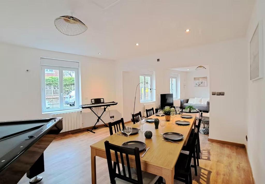 Spacieuse maison élégante pour 8 Personnes à Croix 4