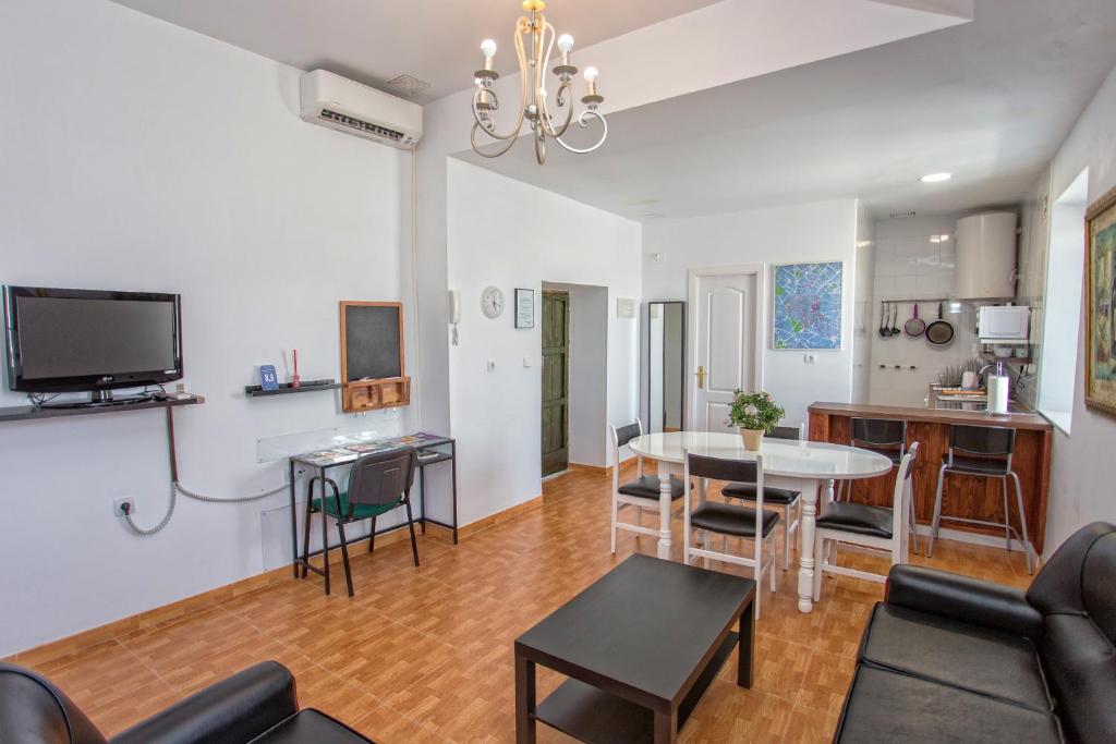 Multi Apartamentos La Kasbah 4