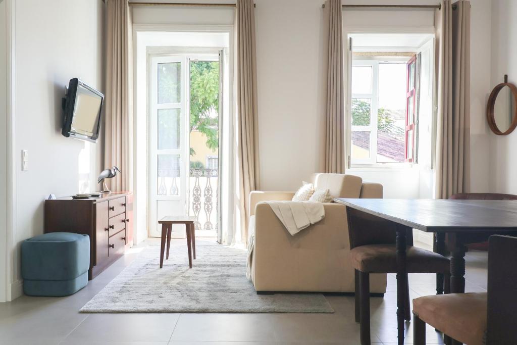 Faro - Modern Design Apartment in Walled Old Town 3