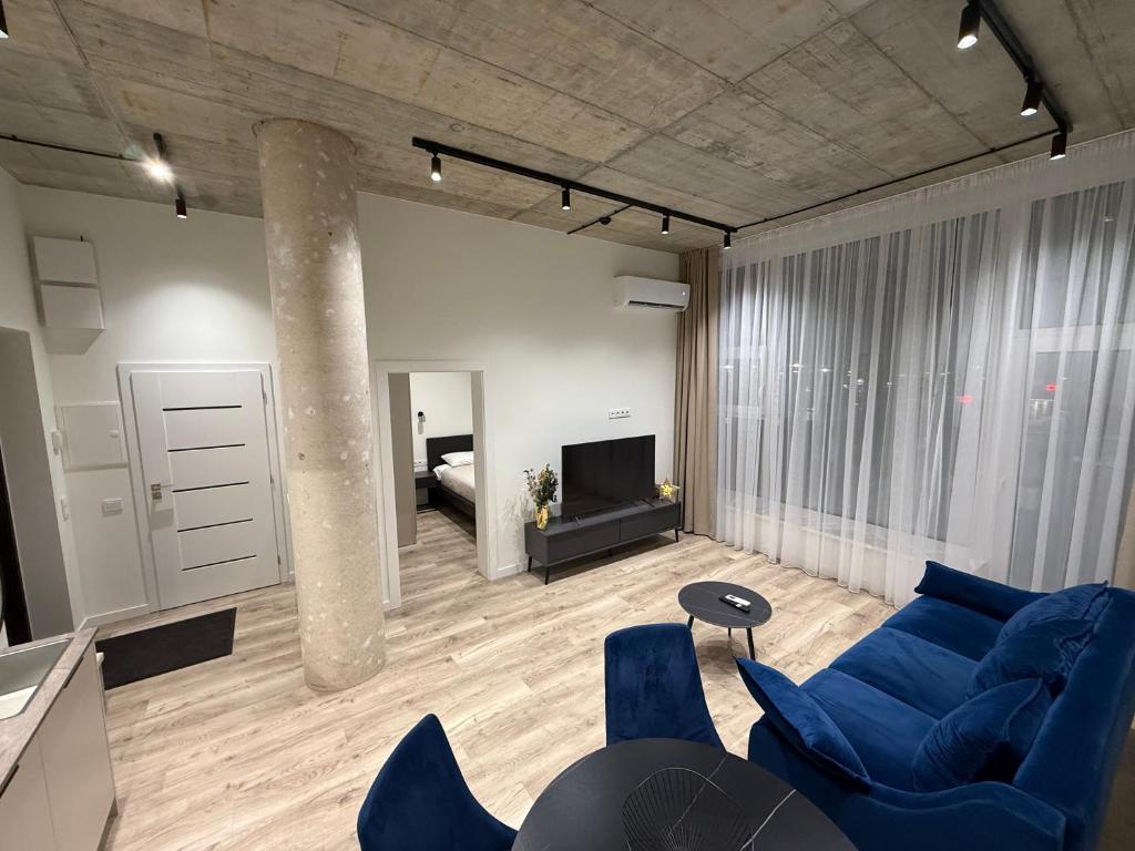 Modern Studio Near Old Town 8