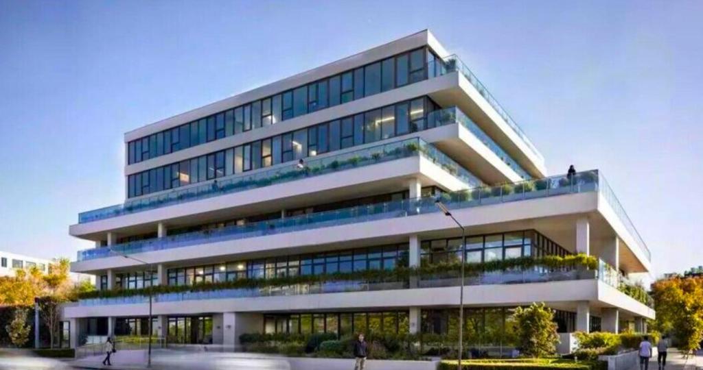 Modern Apartment City Center Leeds with Terrace 4