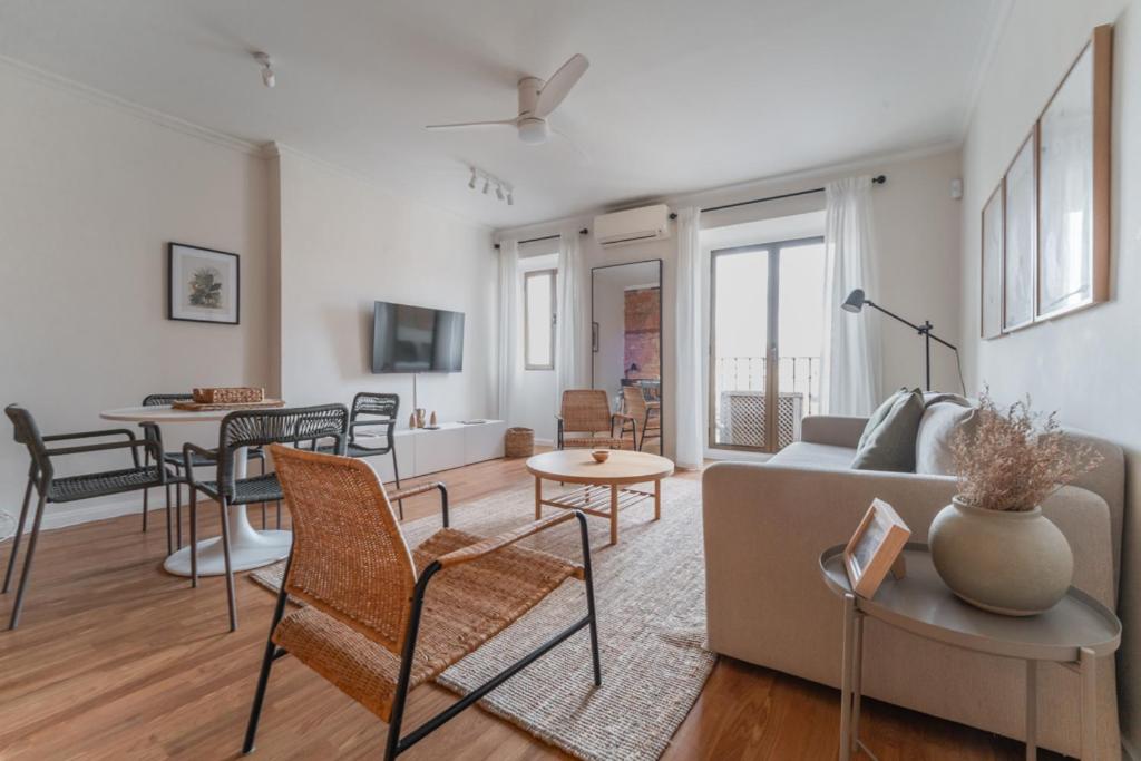 Modern bright - 2 Bedrooms 1 Bathroom -Lavapiés 5