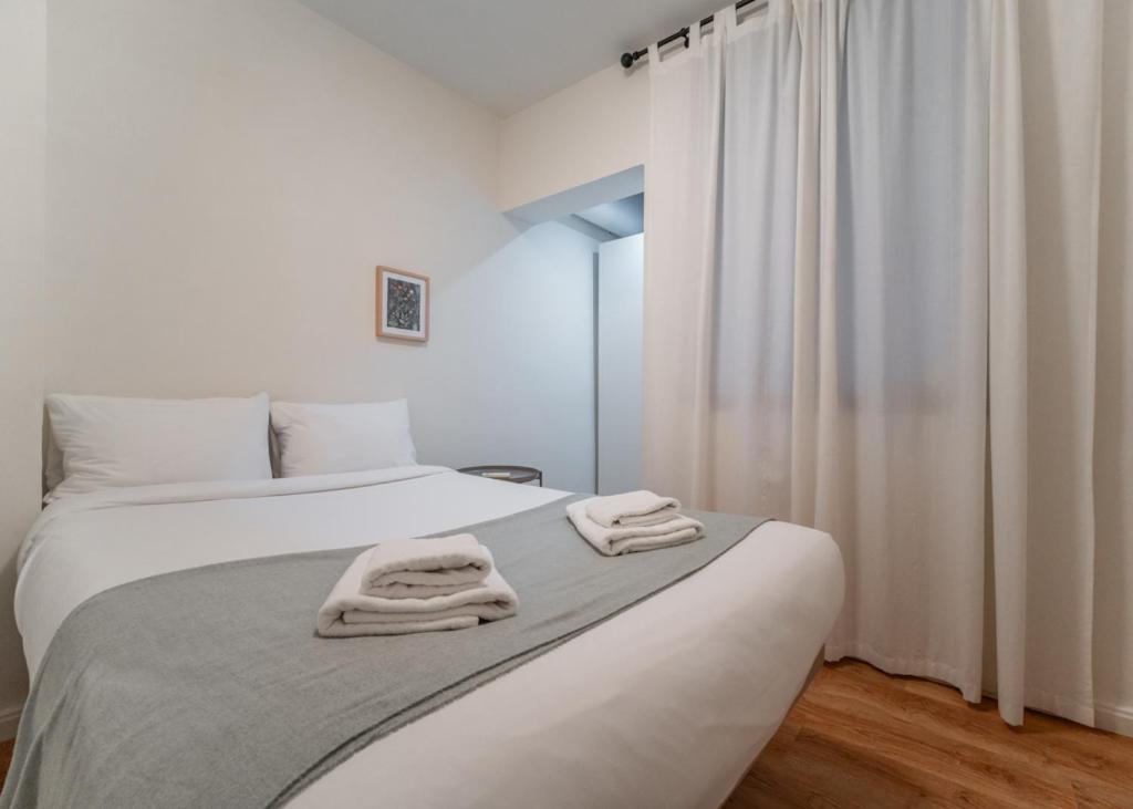 Modern bright - 2 Bedrooms 1 Bathroom -Lavapiés 2