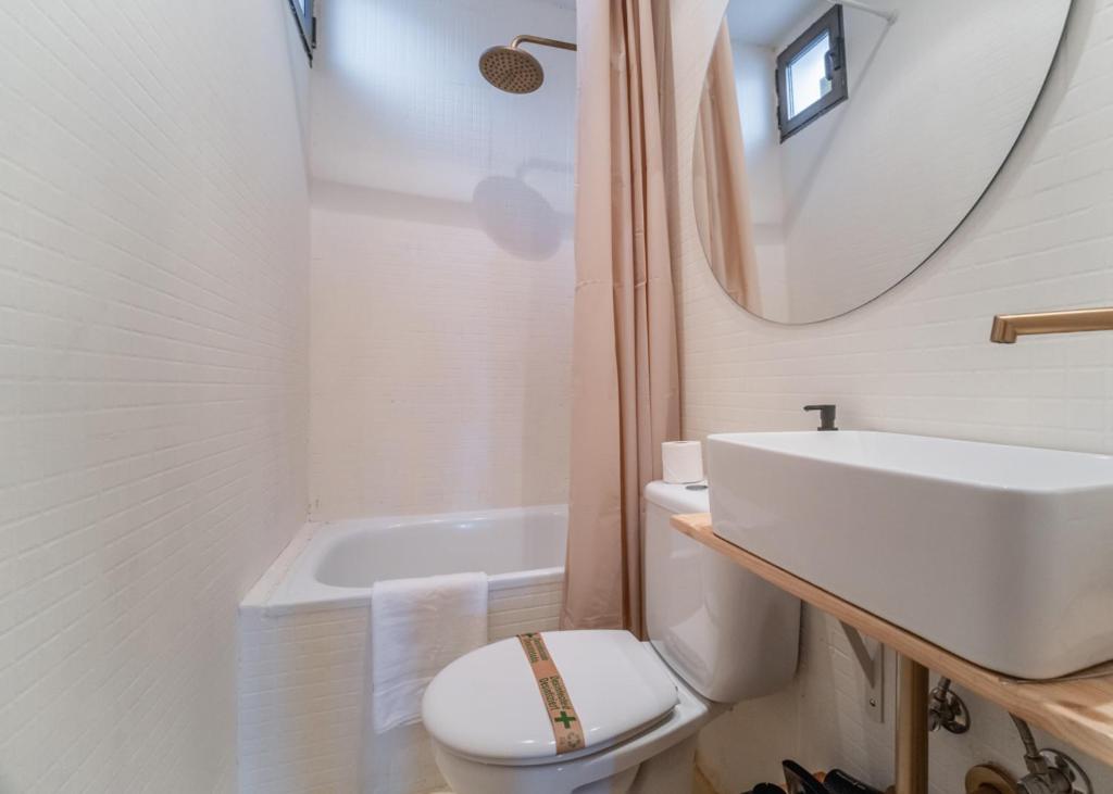 Modern bright - 2 Bedrooms 1 Bathroom -Lavapiés 8