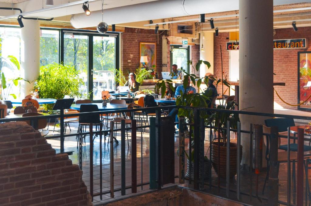 De Groene Afslag Kunsthotel 2