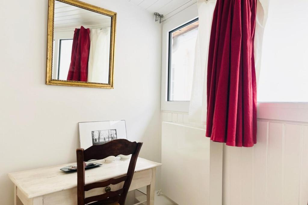 Oberkampf 11th Bohemian Apartment with Hammock managed by Mey Agency 7