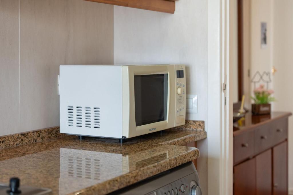 Cosy 2Bdr Flat in Faro Downtown by LovelyStay 8