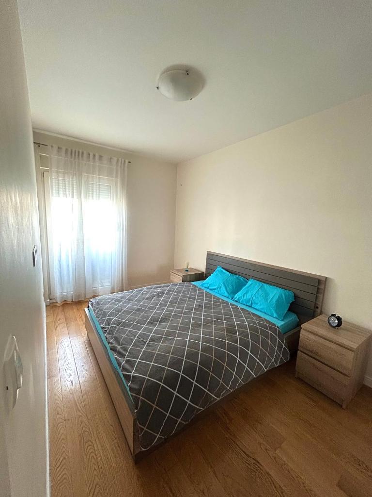 Elegant apt in Central Point 2