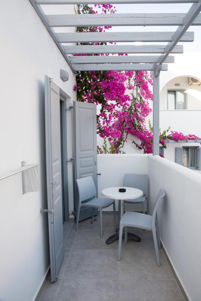 Markakis Studios Fira Town 7