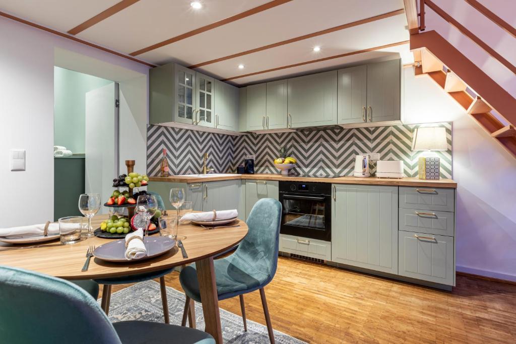 FABEL Apartments am Hbf 8