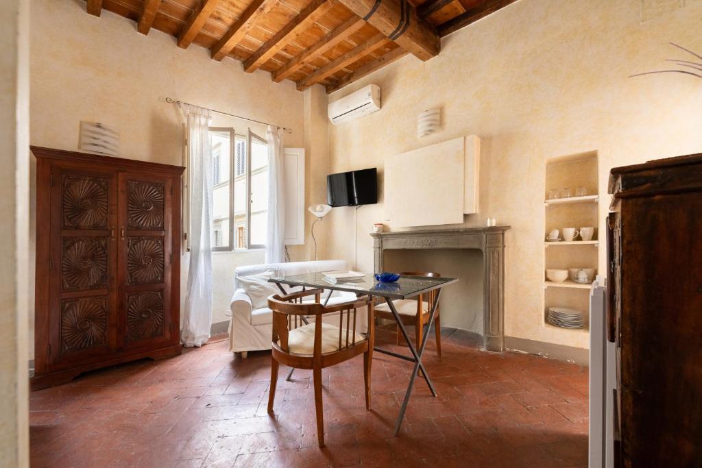 MediciApt - Alfani studio near Duomo 4