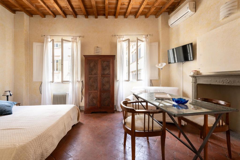 MediciApt - Alfani studio near Duomo 7