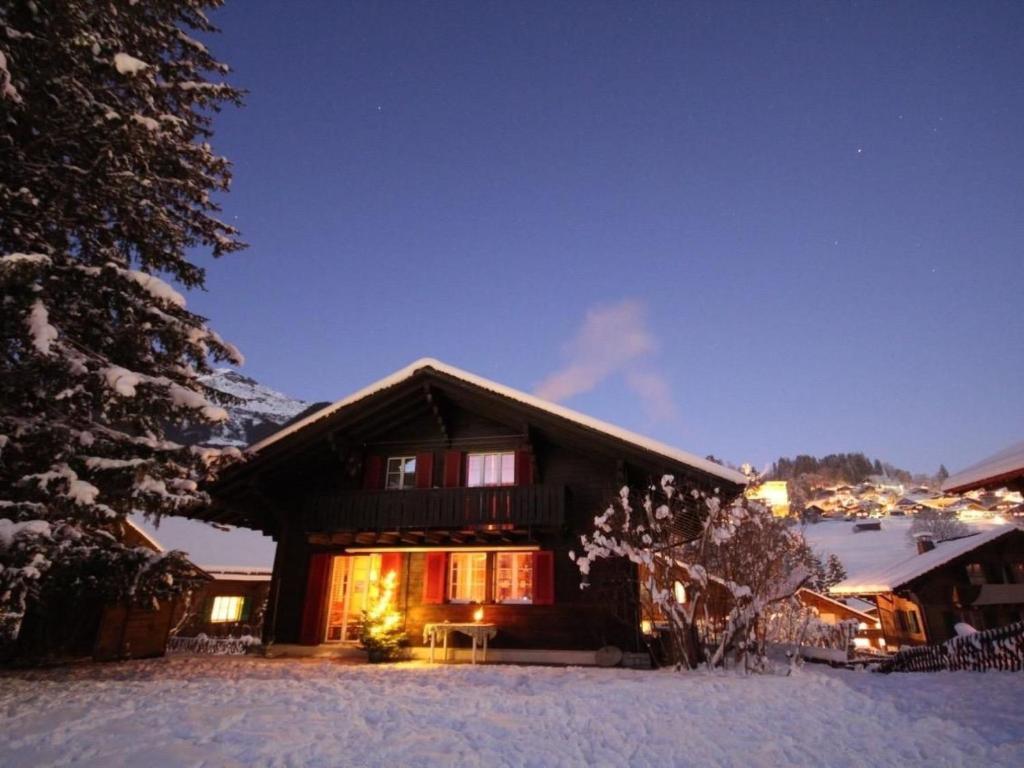 Holiday Home Chalet Gletscherfloh by Interhome