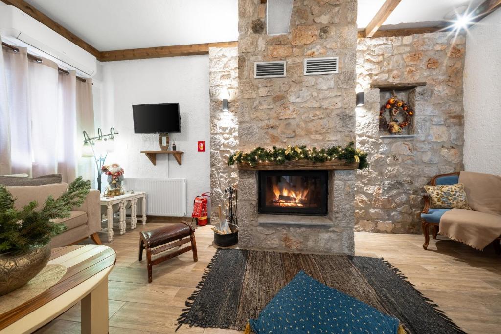 Villa Dianne Apt 1 Livadi Arachovas 2