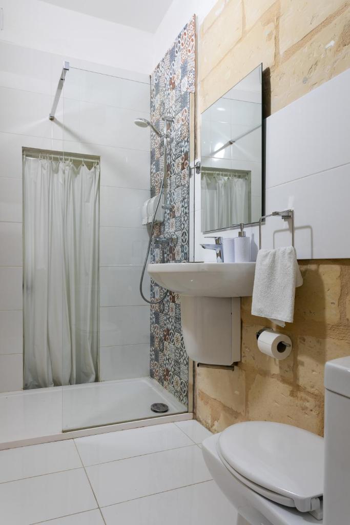 Cosy 3BR Maltese Townhouse - Close to Valletta by Isola360 3
