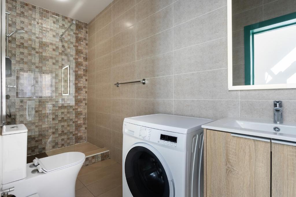 Cosy 3BR Maltese Townhouse - Close to Valletta by Isola360 8