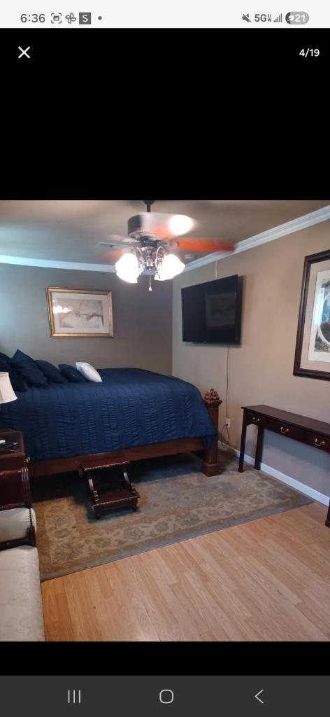 Authentic Treme Cottage Home 5