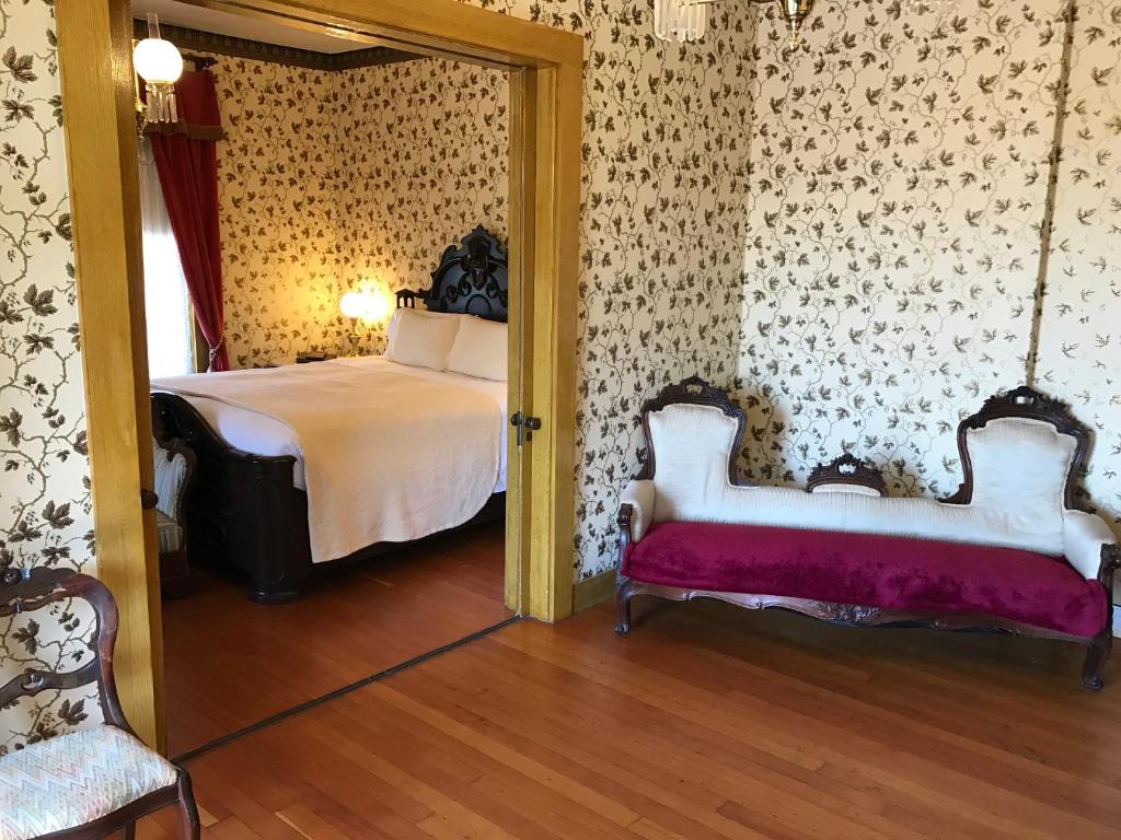 Cosmopolitan Hotel Image