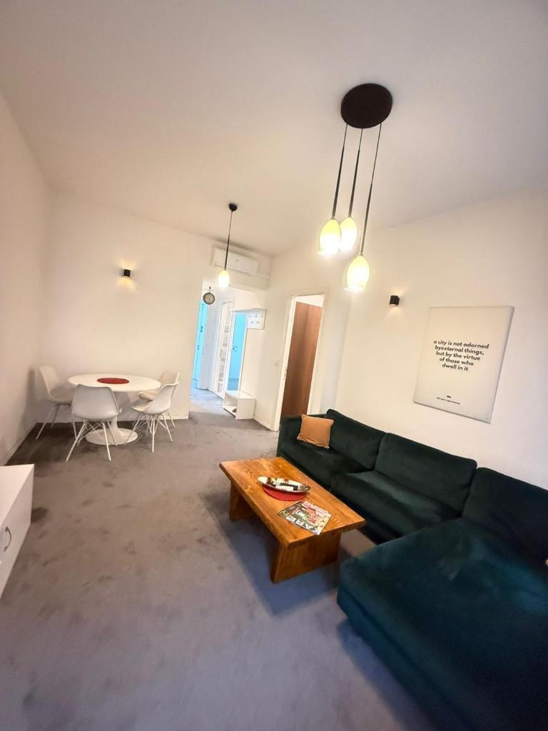 Old Town Luxe Living 8