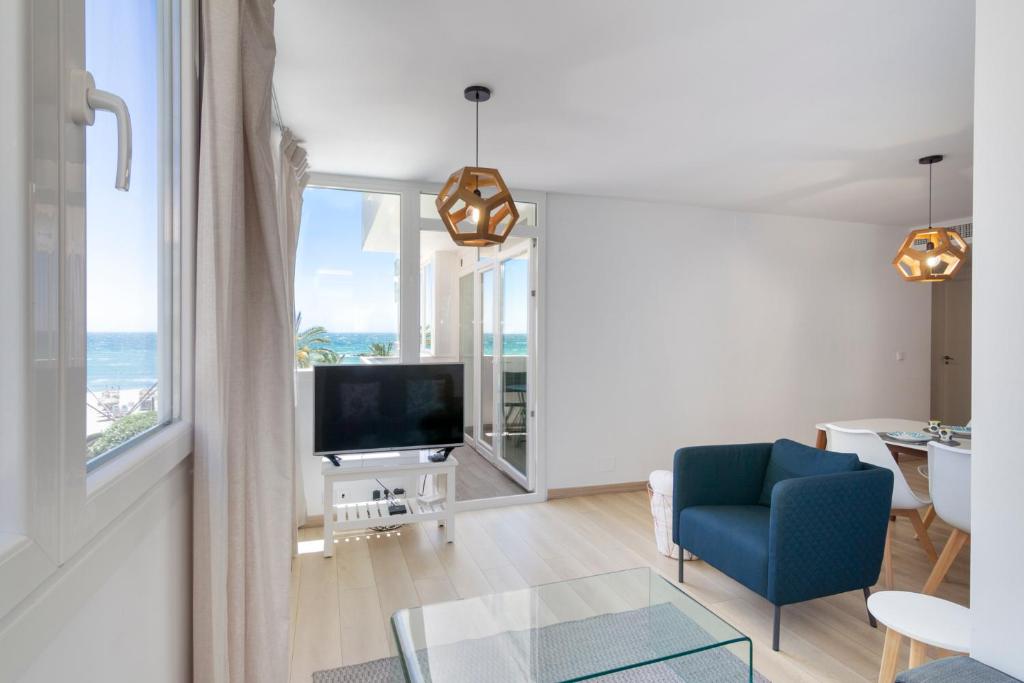 Marbella Beach and Sea View 7
