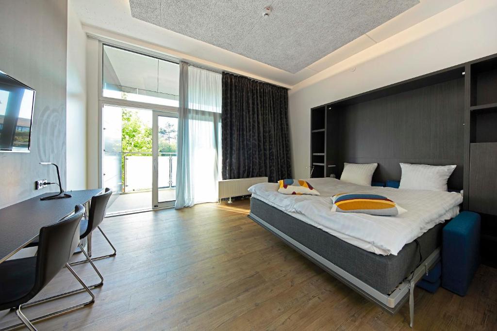 Living Suites 2
