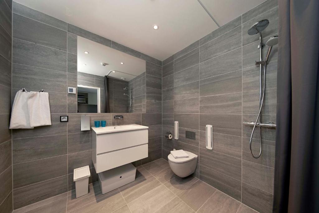 Living Suites 3