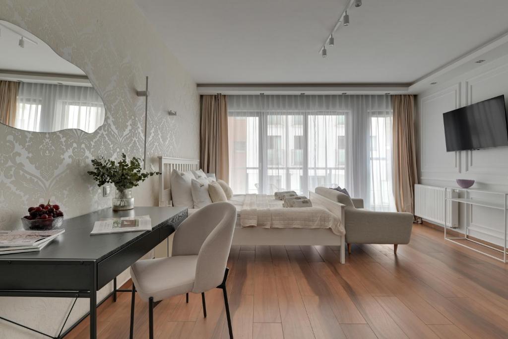 Waterlane Riverside SPA, Pool & Gym by Downtown Apartments 2