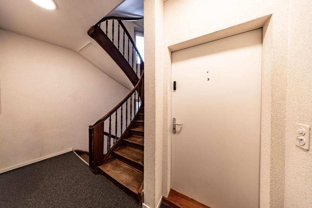 The R Apartment Chrischona 5