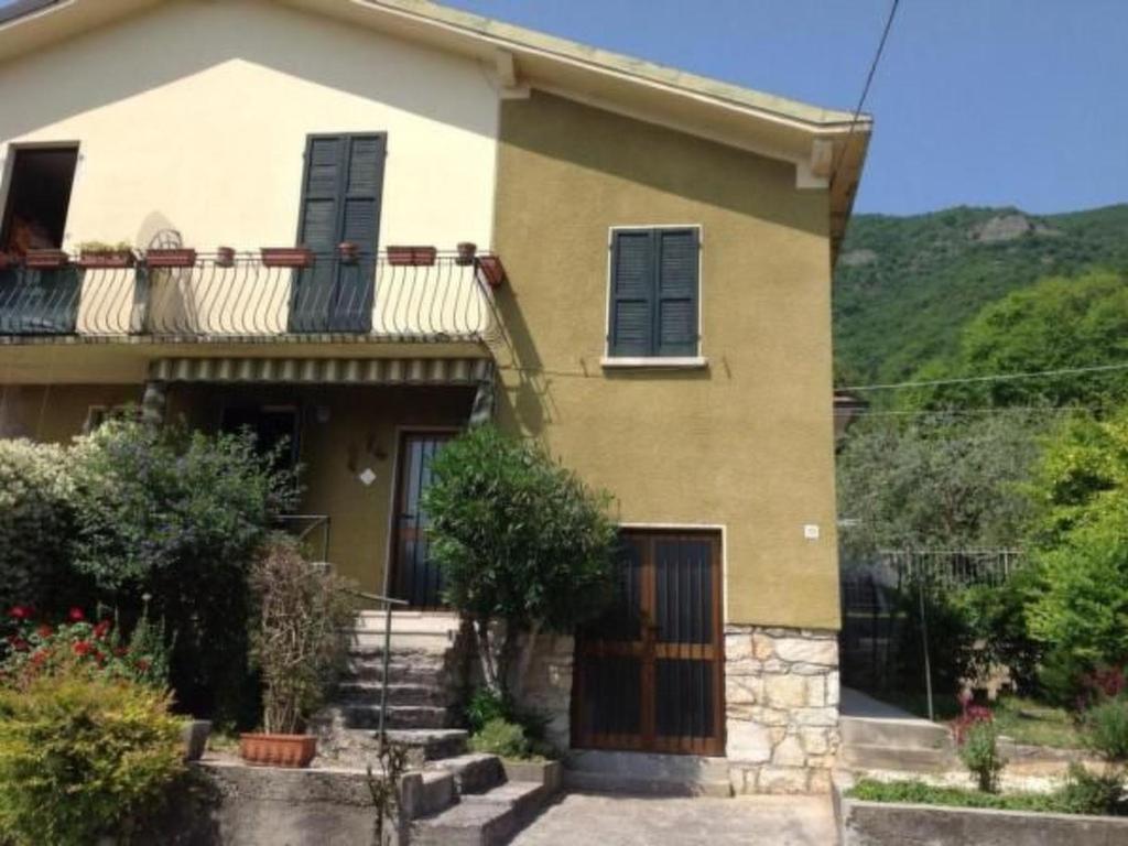 Holiday Home in Salò mit Grill- Terrasse und Garten by Interhome