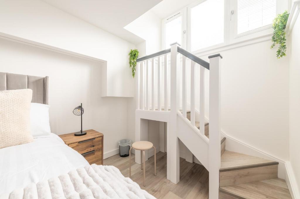 Easter Cosy 4 Bedroom Apartment - Edinburgh 5