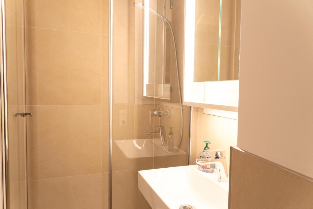 New central 2-3 room apartments with parking near train station & casino 2