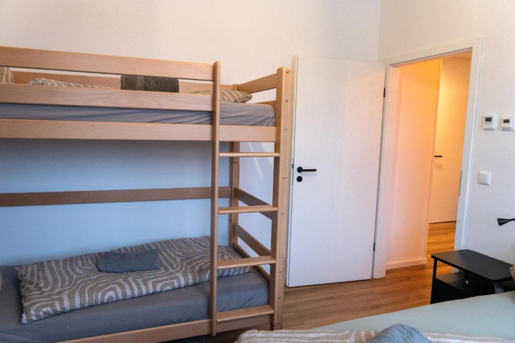 New central 2-3 room apartments with parking near train station & casino 5