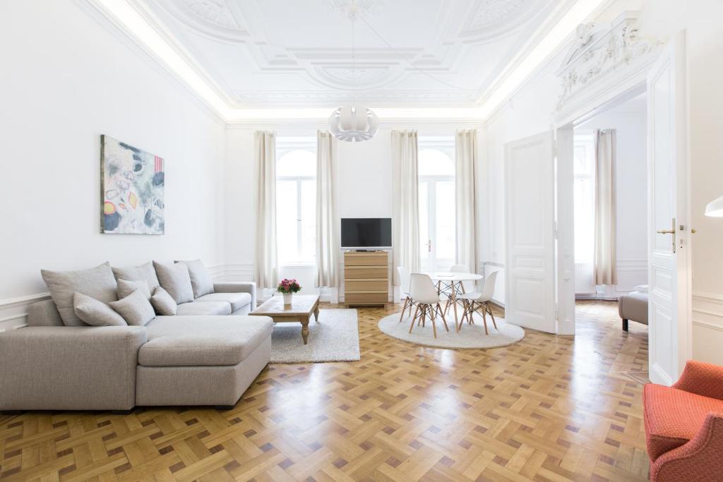HeyMi Apartments in City Center 5